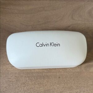 EUC Calvin Klein Cream Eyeglass/Sunglass Case